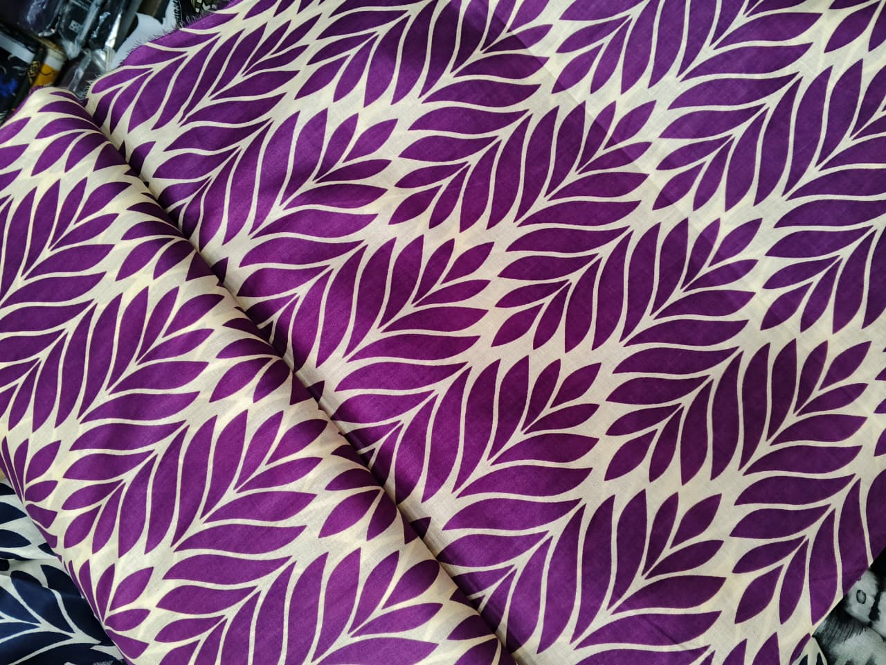 Pearl Lawn 2pcs